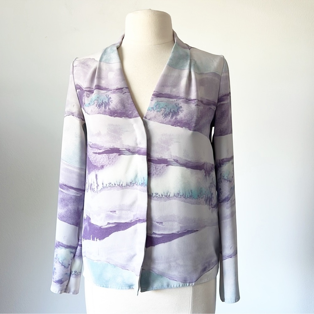 Aritzia Babaton Button down Blouse
